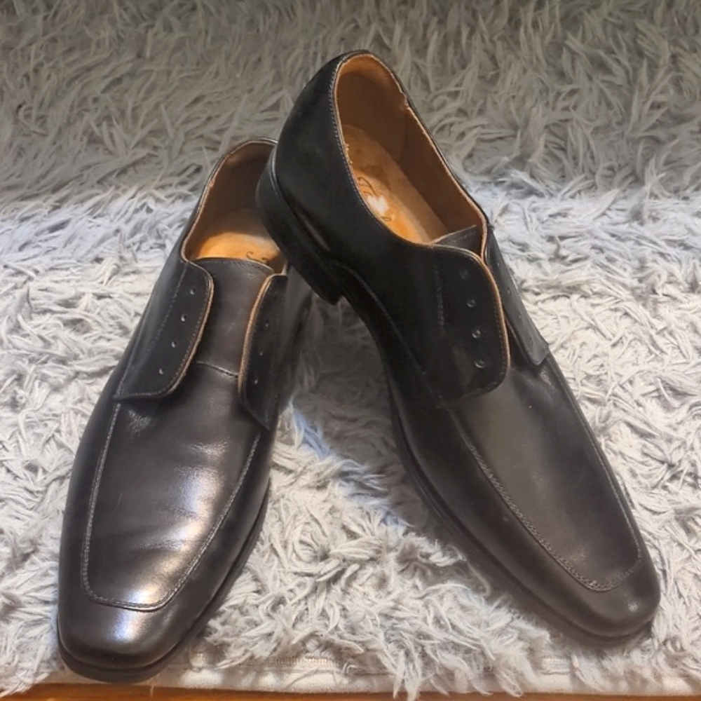 Like New Florsheim Dress Shoes No Laces Included Mens Size 11.5